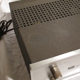 天板には一部シミのような跡があります。