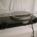 MICRO DD-8z record player (tone-arm less))