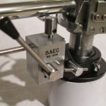 SAEC WE-308 double-knife-edge tone-arm