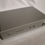 LUXMAN P-200 headphone amplifier