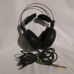 Audio Technica ATH-AD2000 dynamic stereo headphone