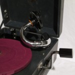 Columbia G-55 portable phonogram/gramophone