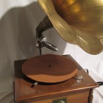 His Masters Voice type Phonograph/Gramophone