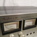 Accuphase E-202 integrated stereo amplifier