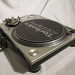 Technics SL-1200mk3D alalog disc player