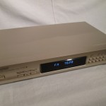 Pioneer F-D3 FM/AM tuner