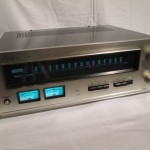 Accuphase T-101 FM tuner