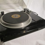 TRIO KP-800 semi-automatic record player