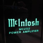 McIntosh MC252 stereo power amplifier