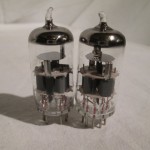 SIEMENS ECC88/6DJ8 twin triode vaccum tube (pair)