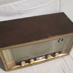 Sharp 6A-31 tube radio
