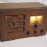 Crown (Nihon Seiki) D-100 tube radio