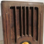 Osaka radio Hermes model24 tube radio