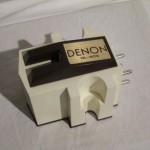 DENON cartridge keeper DL-303 disign