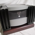 Mark Levinson No.332L dual monaural power amplifier