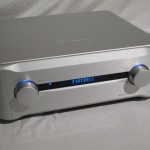 ESOTERIC C-02 stereo preamplifier