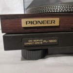 Pioneer PL-1200 analog disc player