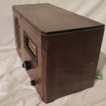 Royal (Harasaki Radio MFG.) model-255 tube radio