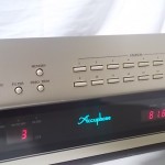 Accuphase T-1000 FM tuner