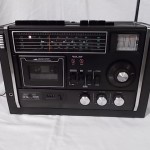 SUNNY-VOX (Shinkyo co-ltd.) 4-band radio + cassette tape recorder