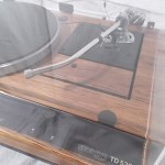 Thorens TD520RW/3012R analog disc payer