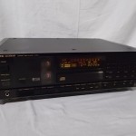 LUXMAN D-107u CD player