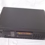 LUXMAN D-107u CD player