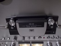 2-track 専用・デュアルキャプスタン、音質最優先高機能機です。