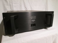 お手ごろ価格の Mark Levinson です。