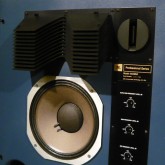 mid-bass/driver/tweeter 部です。各セクションは個別調整可能です。