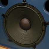 15inch WF 部です。主に 290Hz 以下を受け持っています。コーン紙はとても良い状態です。