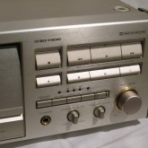操作部の使用感も少ない良品です。