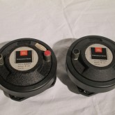 JBL 4344 にも採用されたユニットです。