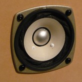 ユニットは定番メーカー fostex です。