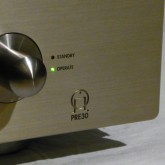 製品表示の拡大写真です。刻印表示です。
