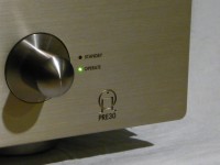 製品表示の拡大写真です。刻印表示です。