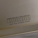 製品表示の拡大写真です。