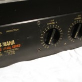 製品には全体的に使用感があります。