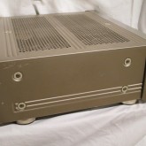 こちら側にも傷があります。