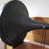 ホーン長 600mm、アルミ鋳造製です。アルミ厚は 30mm です。