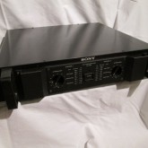 SONY 業務用2chパワーアンプです。