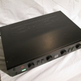 製品外観に目立つ傷などはありませんが、全体的にくすみ感があります。
