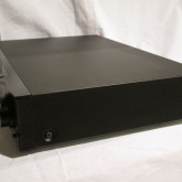 製品外観に目立つ傷などはありません。