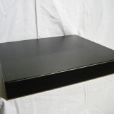 徹底した不要振動の排除を追及したオーディオボードです。