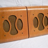 フルレンジの素直な音色と味わい溢れるキャビネット、これもオーディオの楽しみです。