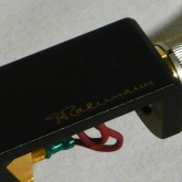 [Erik Rohmann] サイン文字プリント専用シェル付です。
