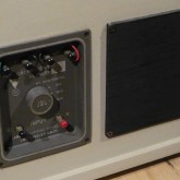 ネットワークは 3110 (800Hz) です。TW を加えて 3way に拡張可能です。その際はネットワークを追加します。
