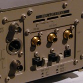デジタル入出力端子は多彩です。word sync. 端子も装備されています。