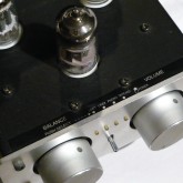 製品上面につまみ類に関する指示があります。