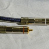 RCA プラグの状態です。非常に良い状態です。